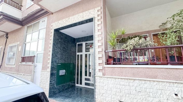 Image No.31-3 Bed Apartment for sale