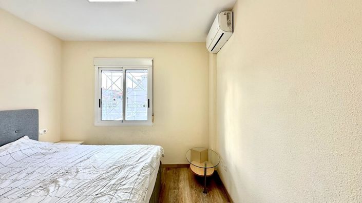 Image No.25-2 Bed Bungalow for sale