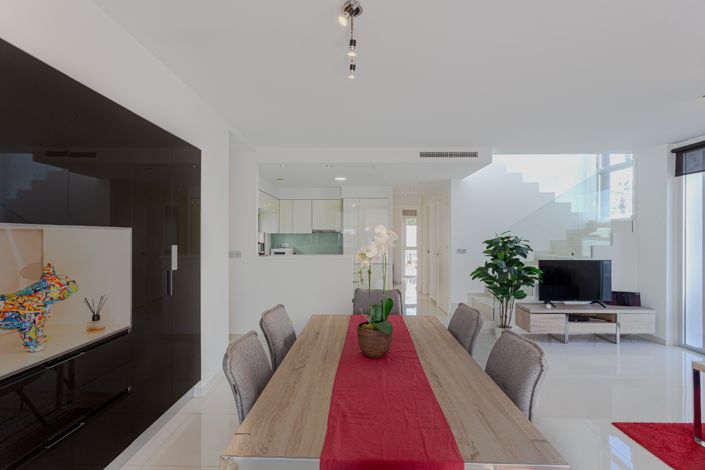 Image No.7-3 Bed Villa for sale