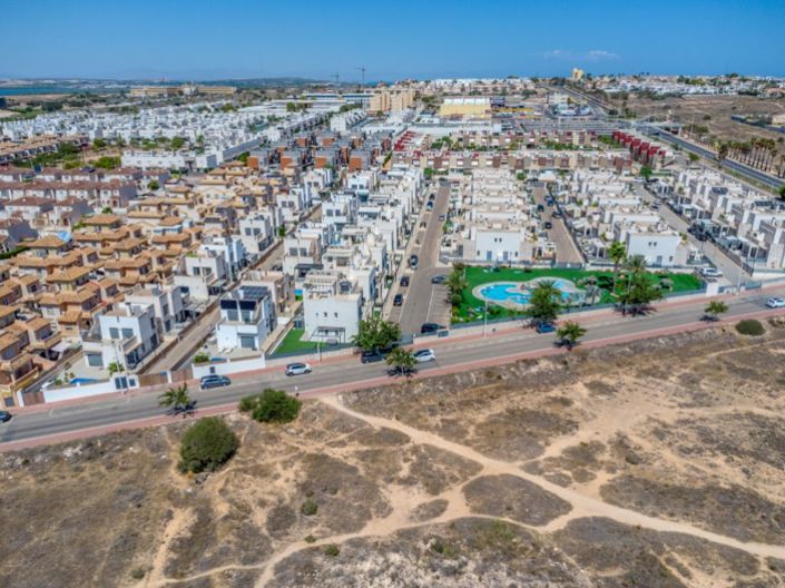 Image No.43-Villa de 5 chambres à vendre à Torrevieja