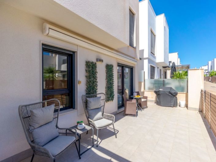 Image No.7-Villa de 5 chambres à vendre à Torrevieja