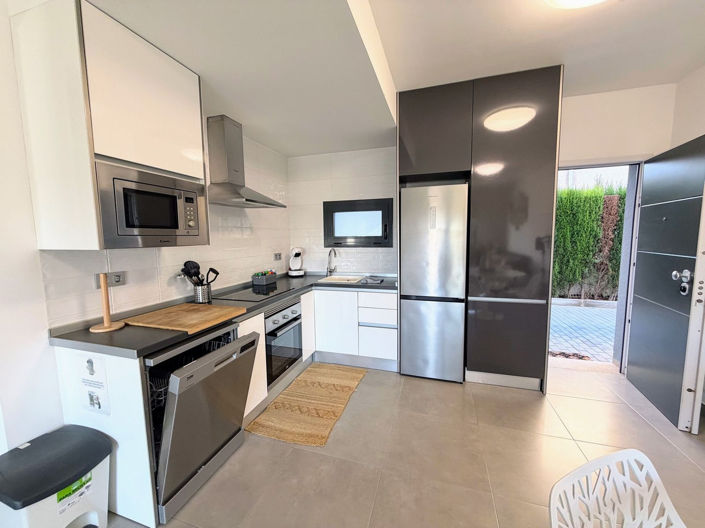 Image No.17-2 Bed Apartment for sale