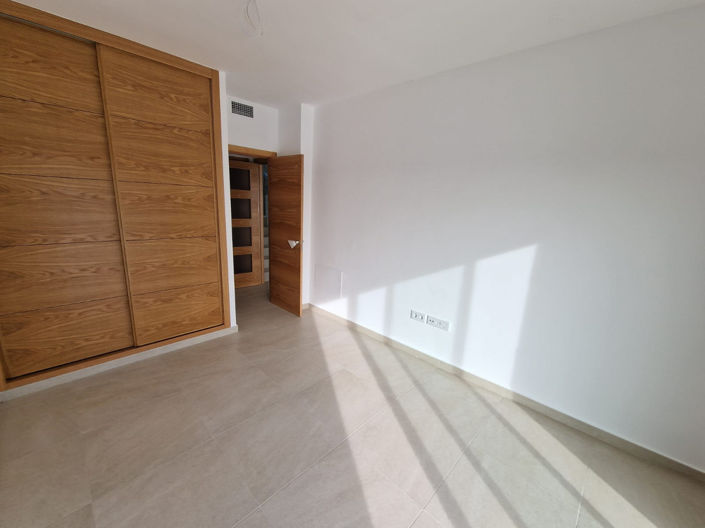 Image No.19-4 Bed Villa for sale