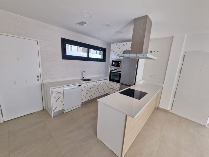 Image No.21-4 Bed Villa for sale