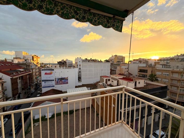 Image No.15-3 Bed Apartment for sale