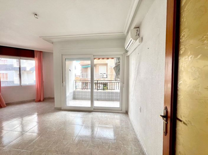 Image No.27-3 Bed Apartment for sale