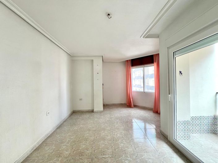 Image No.28-3 Bed Apartment for sale