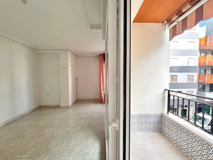 Image No.30-3 Bed Apartment for sale