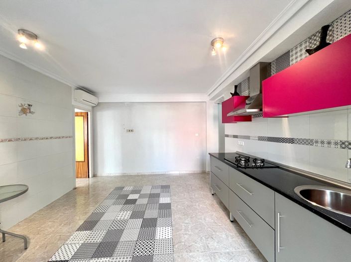 Image No.38-3 Bed Apartment for sale