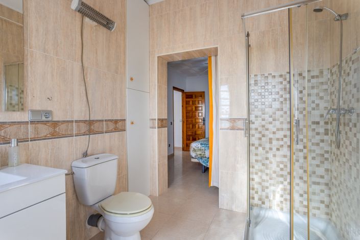 Image No.22-3 Bed Villa for sale