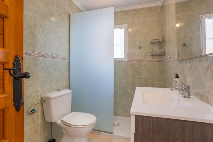 Image No.25-3 Bed Villa for sale