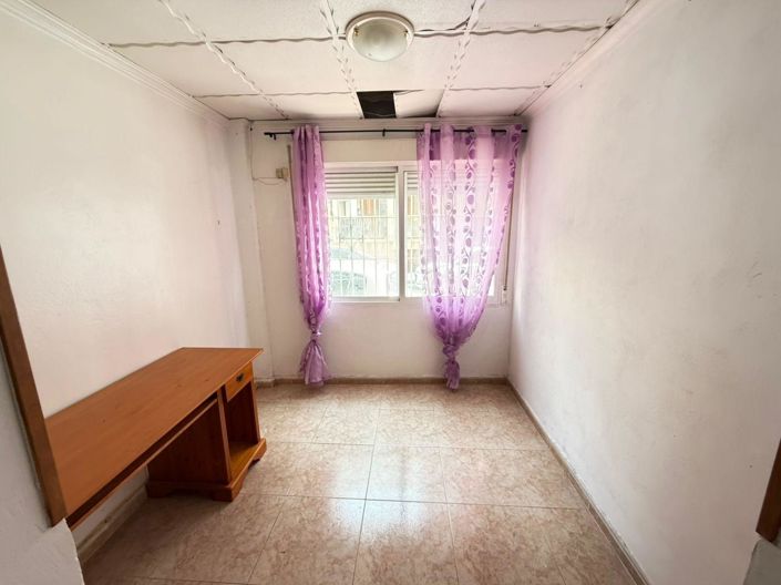 Image No.13-3 Bed Townhouse for sale