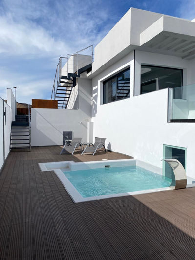 Image No.2-4 Bed House for sale