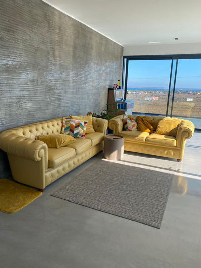 Image No.20-4 Bed House for sale