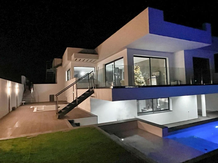 Image No.4-4 Bed House for sale