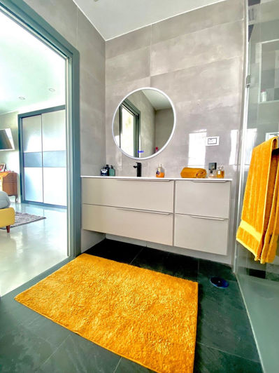 Image No.40-4 Bed House for sale