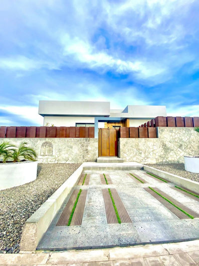 Image No.44-4 Bed House for sale