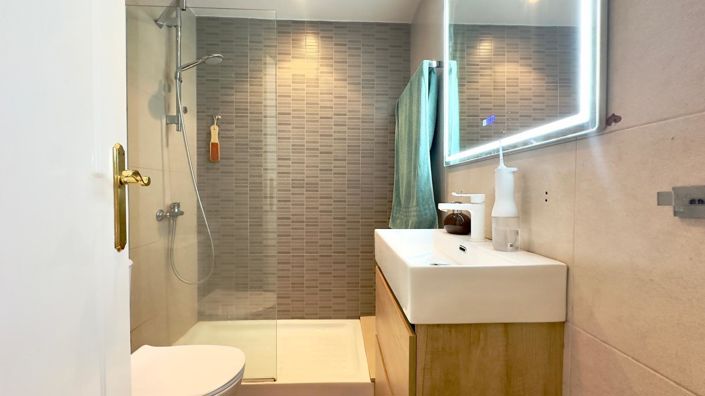 Image No.31-2 Bed Bungalow for sale