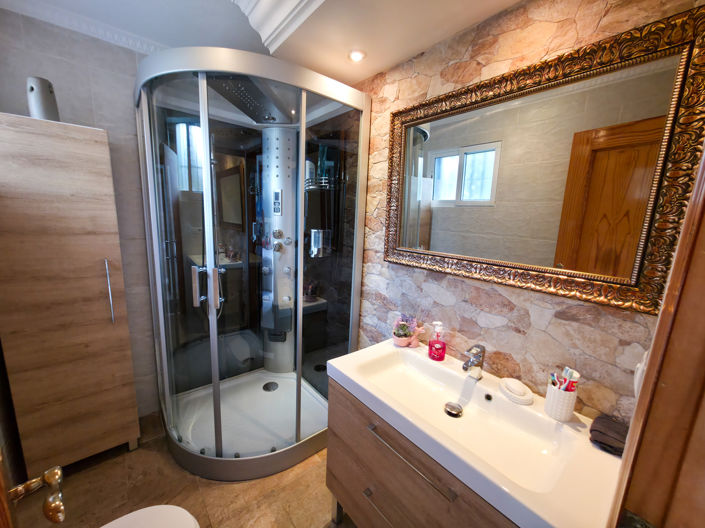 Image No.29-3 Bed Villa for sale