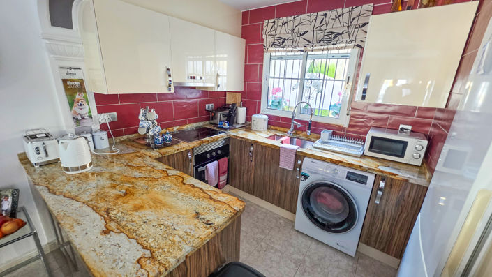 Image No.9-3 Bed Villa for sale