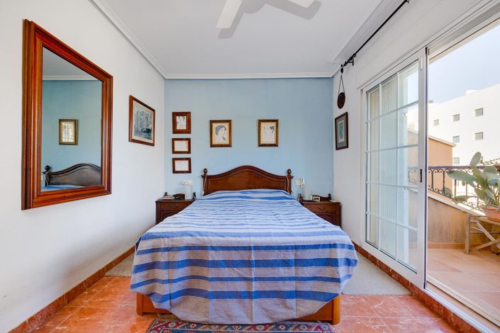 Image No.15-4 Bed Villa for sale