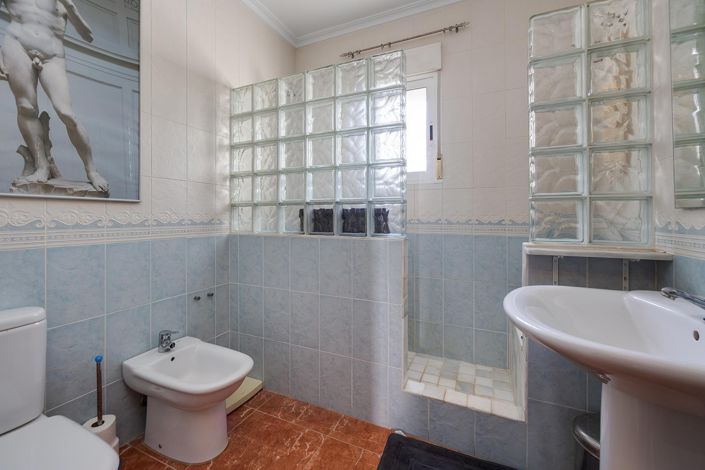 Image No.22-4 Bed Villa for sale