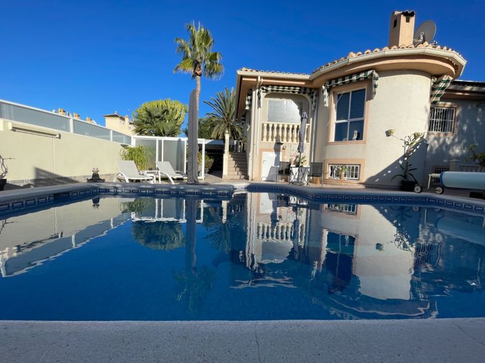 Image No.13-5 Bed Villa for sale