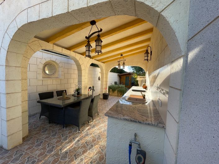 Image No.2-5 Bed Villa for sale