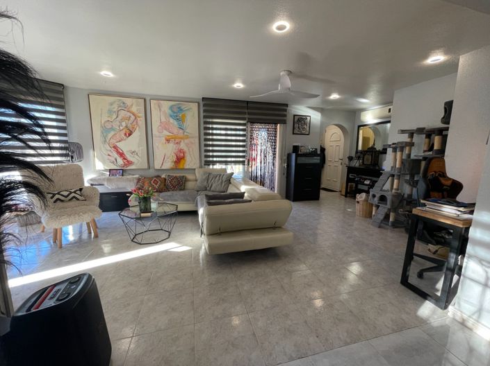 Image No.3-5 Bed Villa for sale