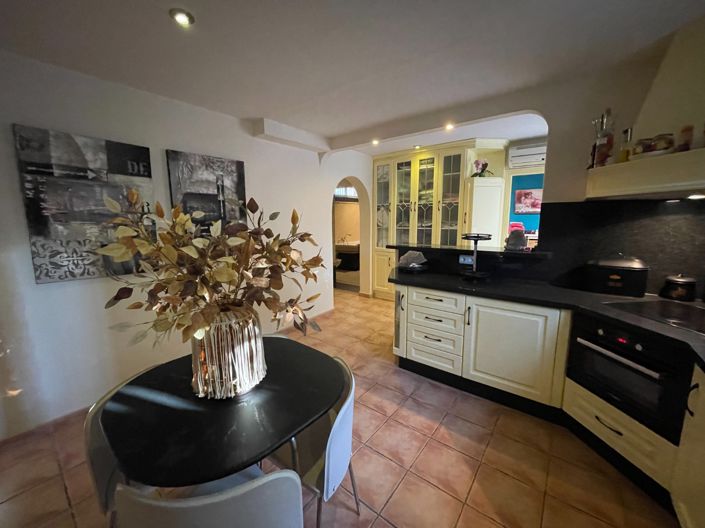 Image No.32-5 Bed Villa for sale