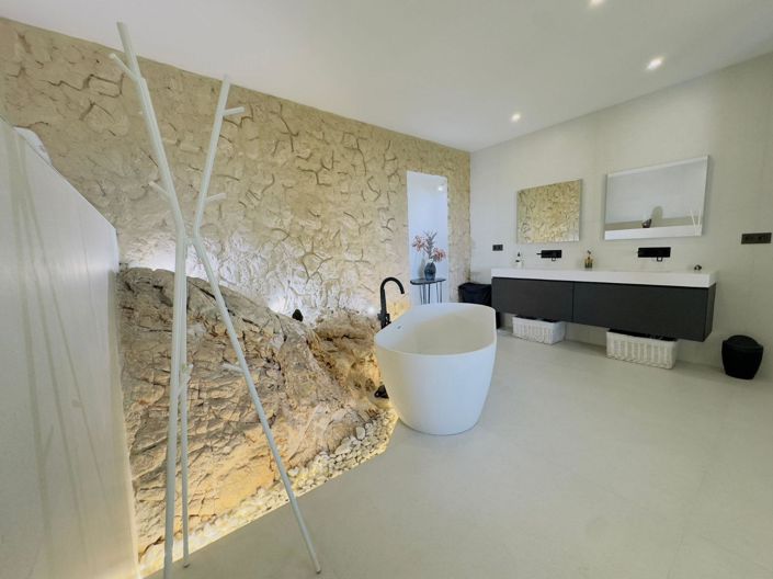 Image No.22-4 Bed Villa for sale