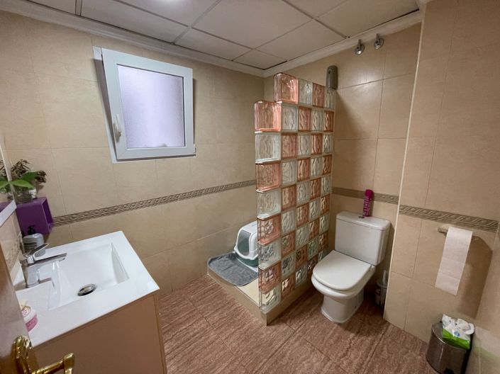 Image No.12-4 Bed Apartment for sale