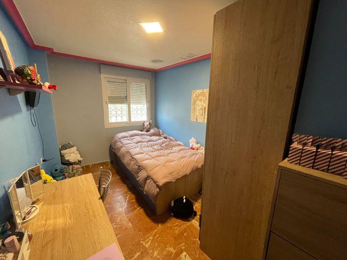 Image No.18-4 Bed Apartment for sale