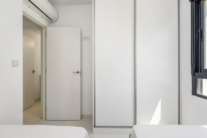 Image No.22-2 Bed Apartment for sale