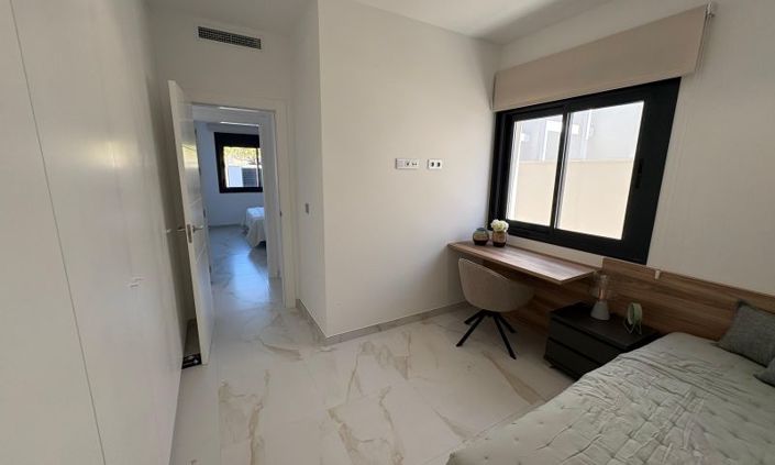 Image No.14-3 Bed Villa for sale