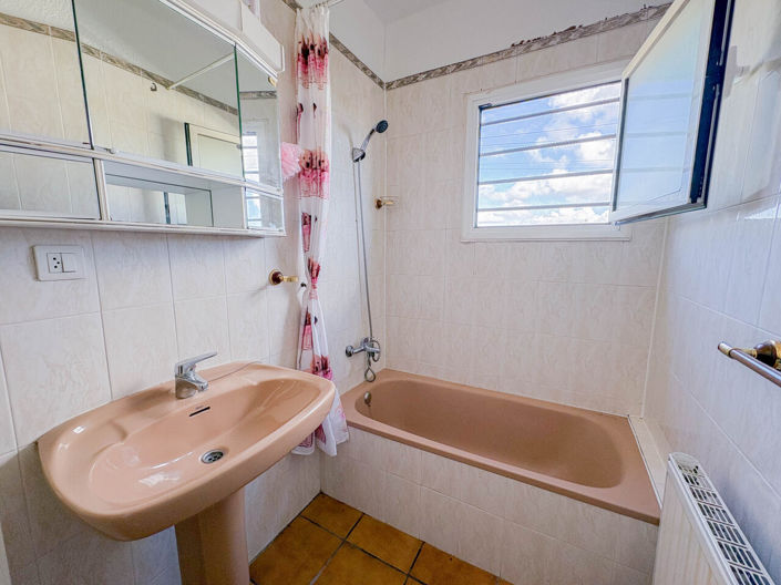 Image No.13-4 Bed Villa for sale