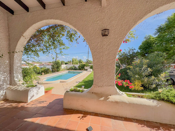 Image No.26-4 Bed Villa for sale