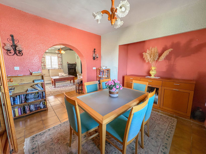 Image No.4-4 Bed Villa for sale