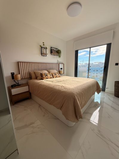 Image No.5-2 Bed Apartment for sale