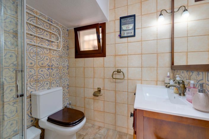 Image No.28-3 Bed Villa for sale