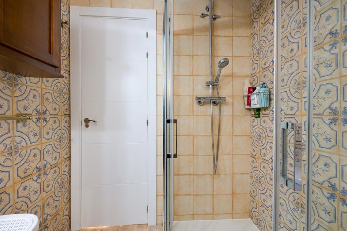 Image No.29-3 Bed Villa for sale