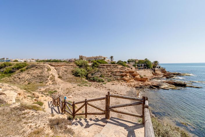 Image No.40-3 Bed Villa for sale