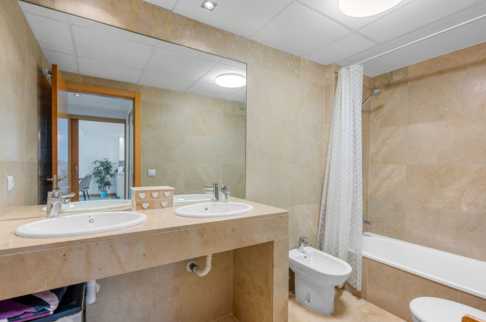 Image No.19-2 Bed Apartment for sale