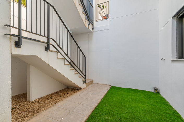 Image No.24-2 Bed Apartment for sale
