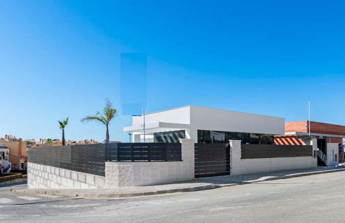 Image No.44-3 Bed Bungalow for sale