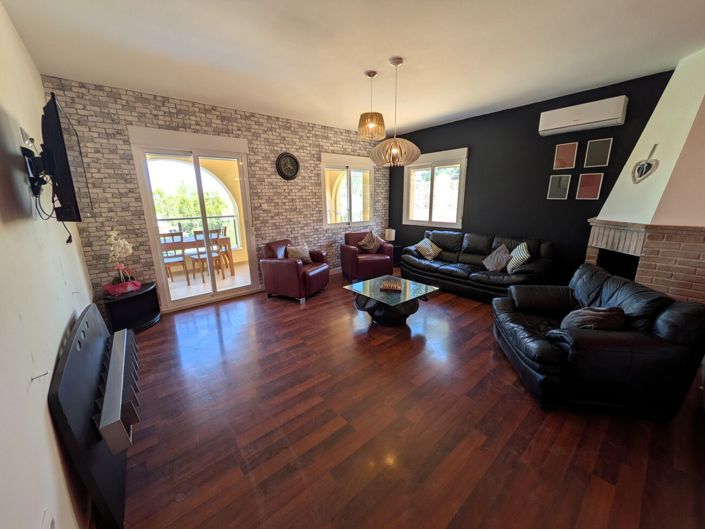 Image No.12-6 Bed Villa for sale