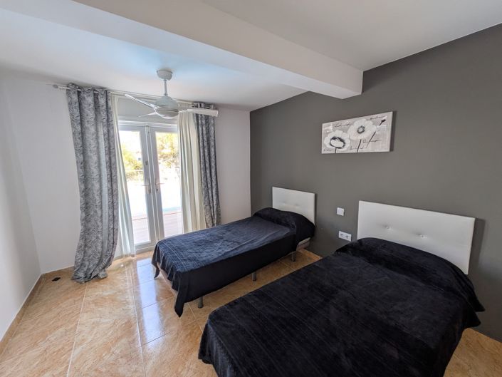 Image No.22-6 Bed Villa for sale