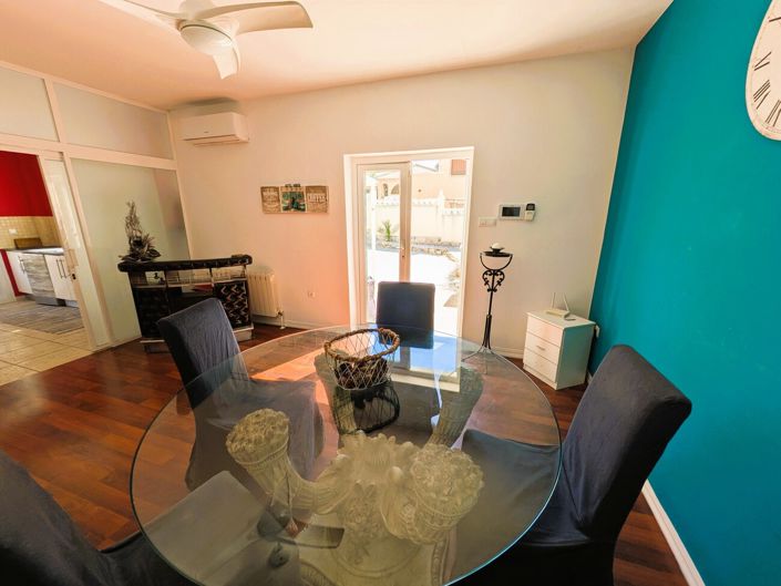 Image No.37-6 Bed Villa for sale