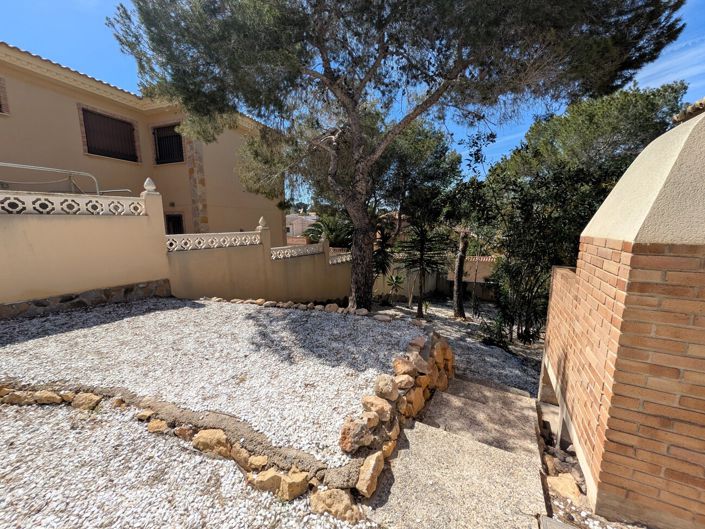 Image No.5-6 Bed Villa for sale