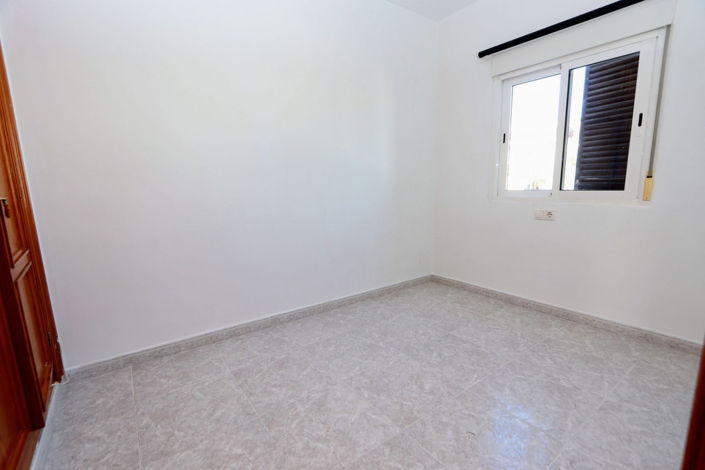 Image No.10-3 Bed House for sale